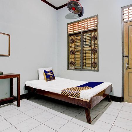 Spot On 94085 Hotel Agung Пурвокерто Екстериор снимка